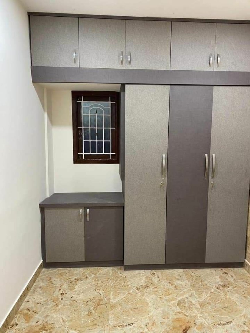 Best Wardrobe Design With Light & Dark Gray Laminate