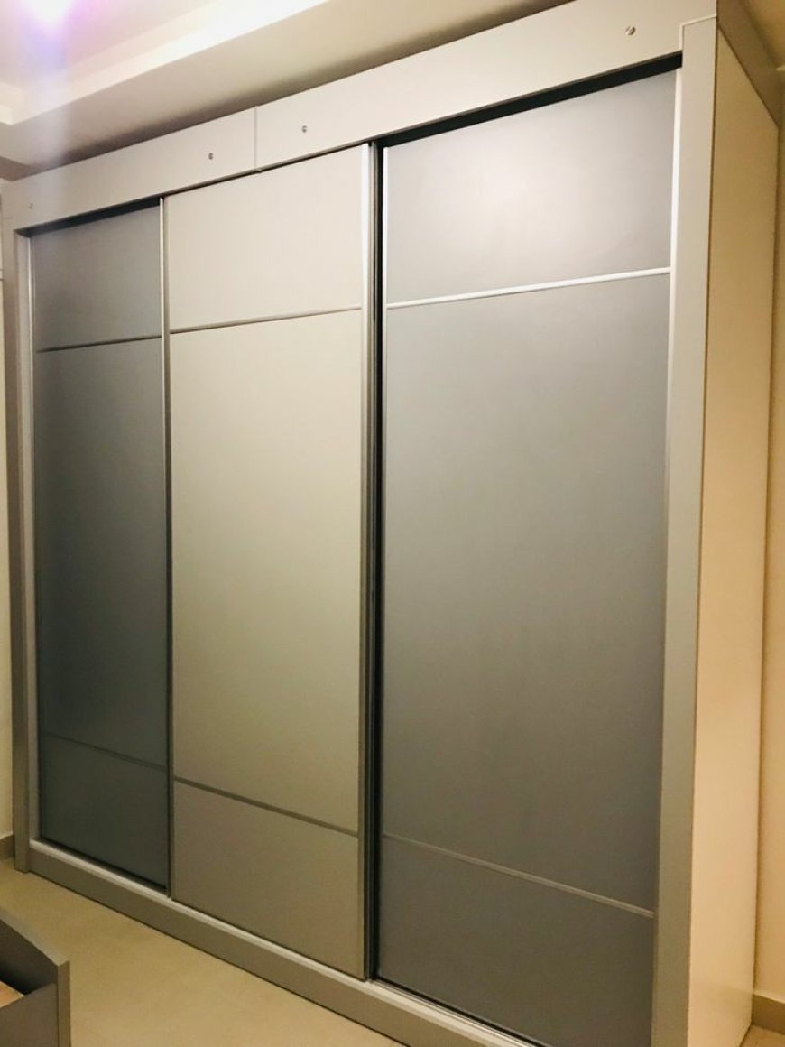 Best Wardrobe Design With Grey Laminate