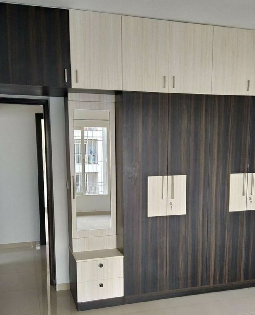 Best Wardrobe Design With Dark Brown Wooden Finish & White Color Laminate