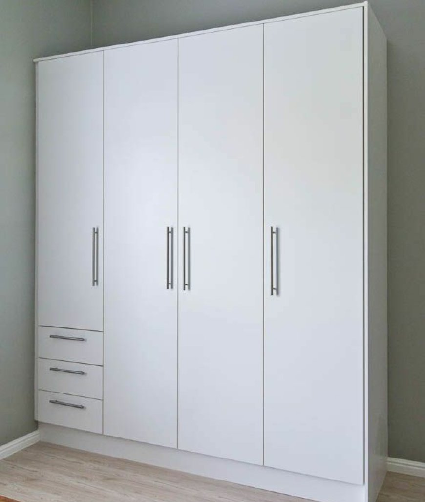 Best Wardrobe Design With White Color Laminate